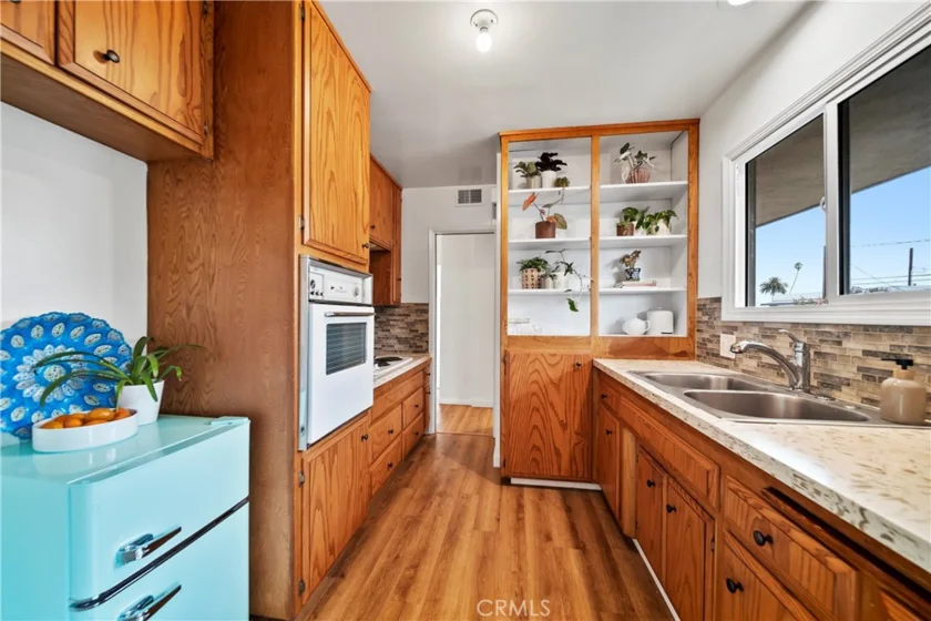311 Cherry photo 15