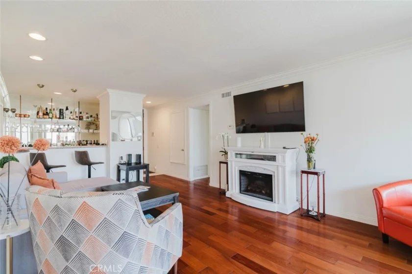 750 S Spaulding Avenue #332 photo 32