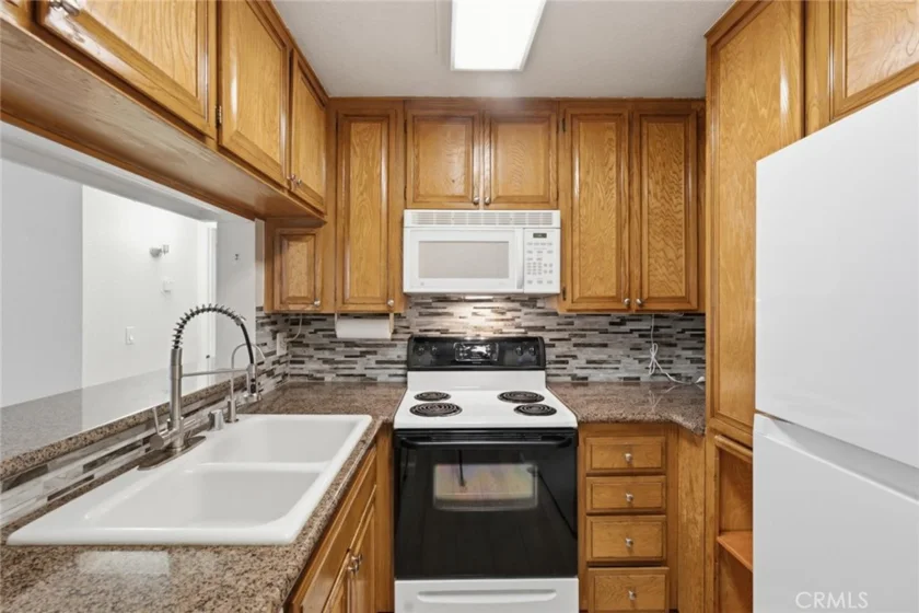 5705 Friars #22 photo 14