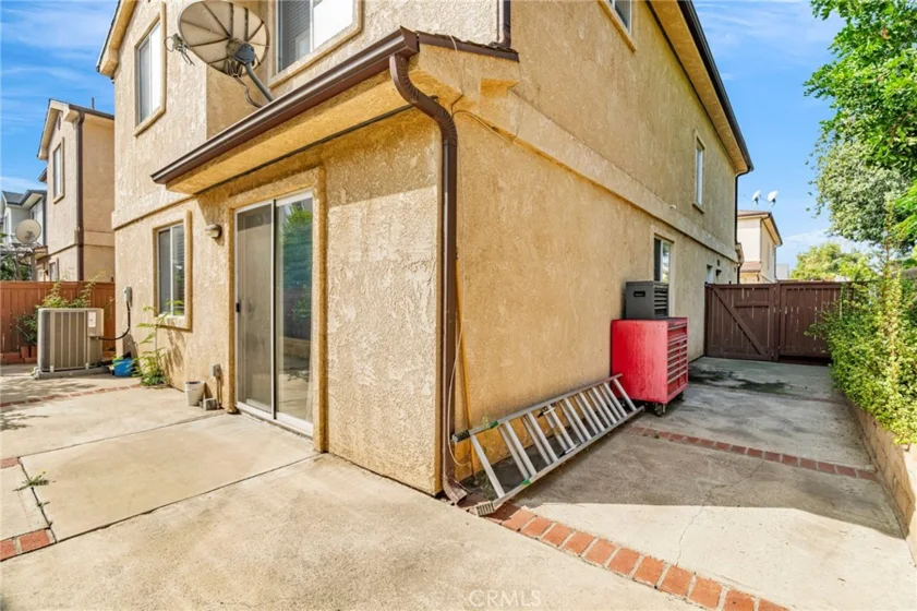 9155 Cedros Avenue #12 photo 30
