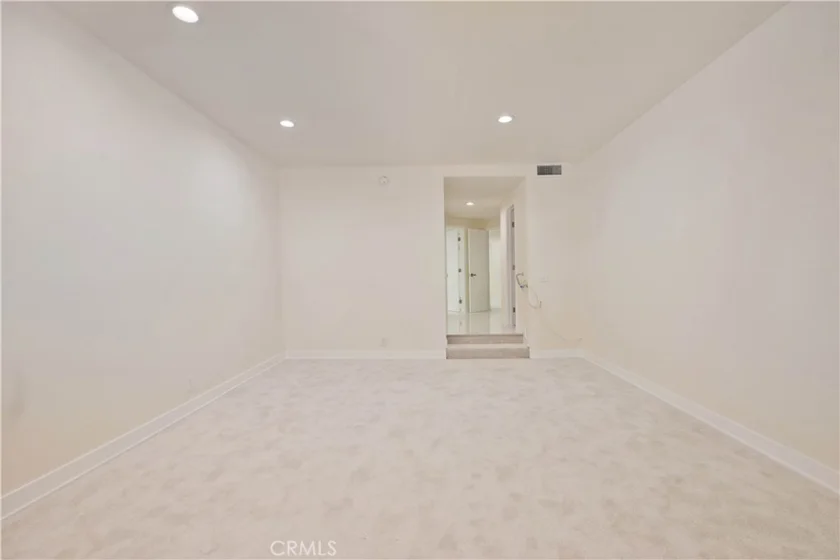 5333 Zelzah Avenue #102 photo 7