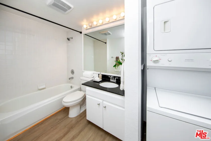 2960 Neilson Way #304 photo 11