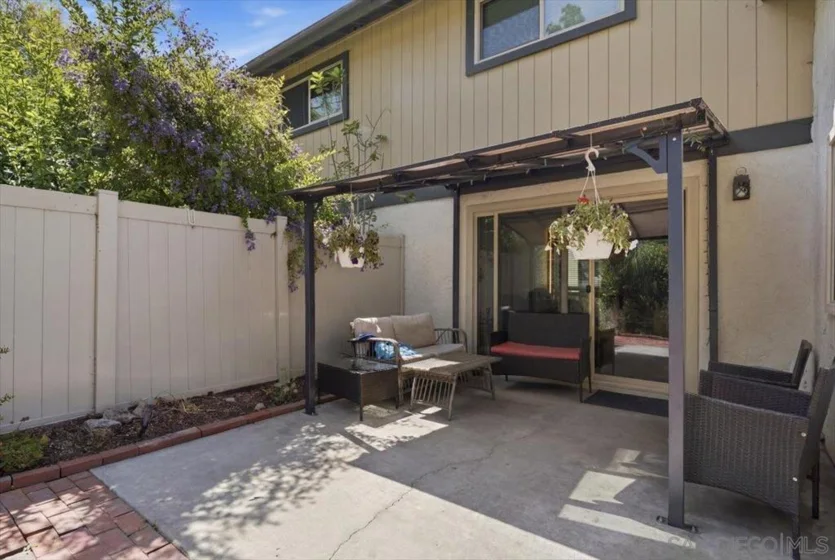 503 Smoketree Glen photo 5
