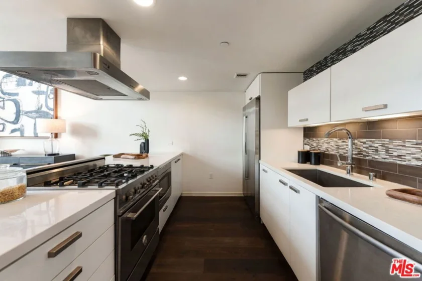 751 N Fairfax Avenue #2 photo 15