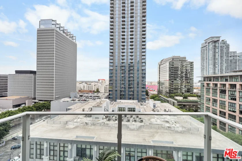 1050 S Grand Avenue #1303 photo 58