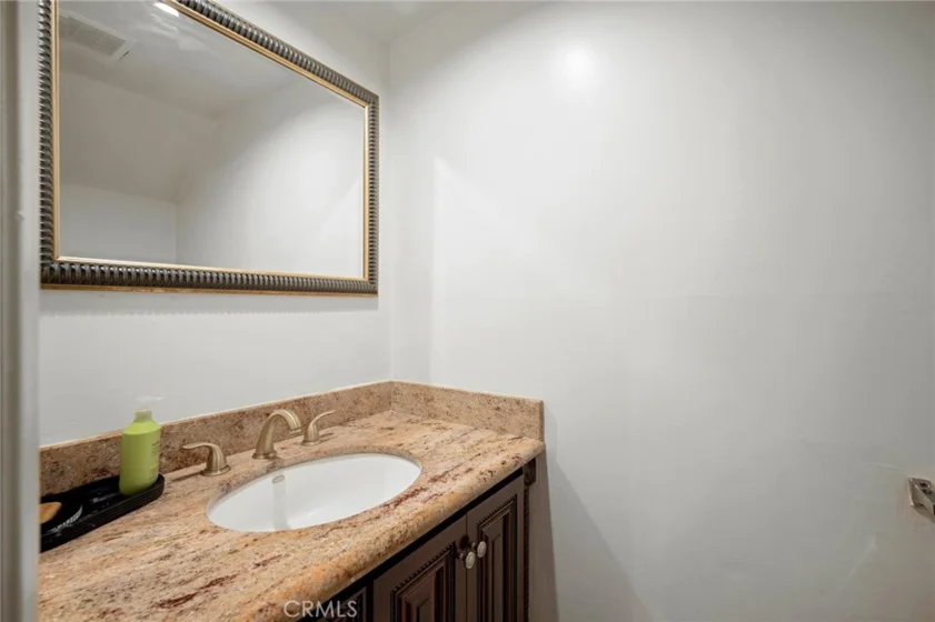 543 W Stocker Street #14 photo 9