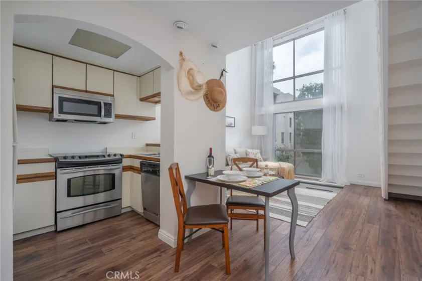 1440 Veteran Avenue #325 photo 1