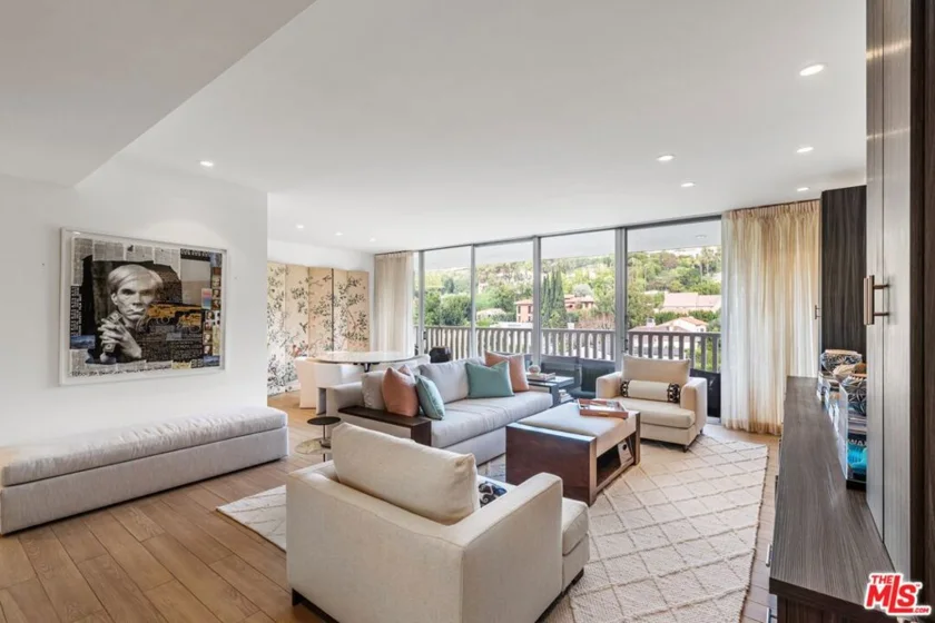 9255 Doheny Road #703 photo 3