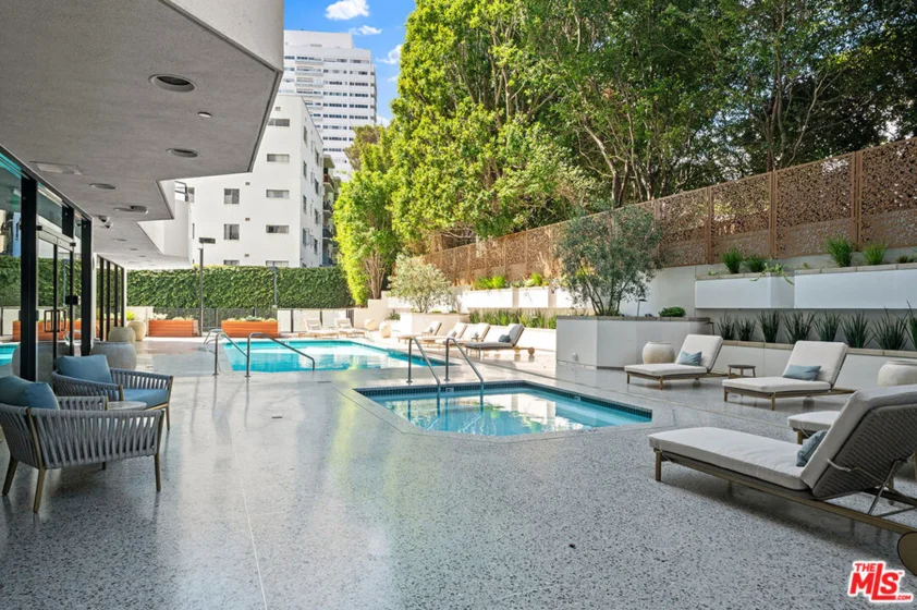 10601 Wilshire Boulevard #702 photo 26