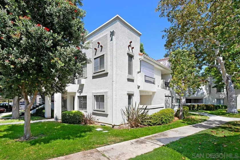 11179 Camino Ruiz #71 photo 1
