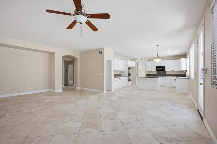 23531 Hobart Court photo 15