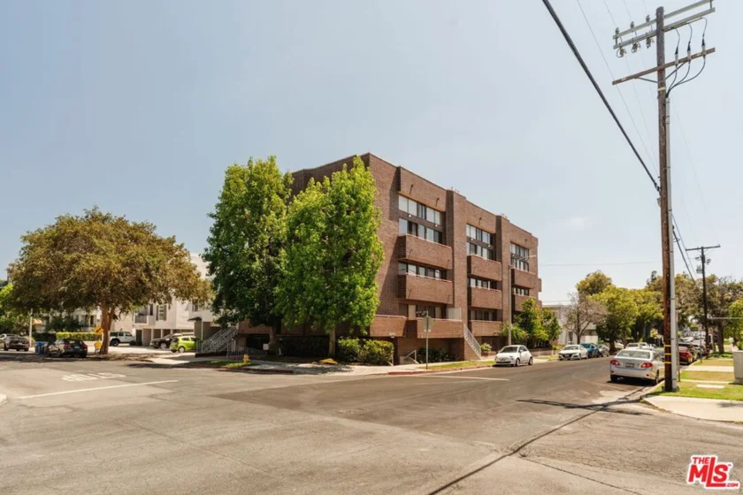 10760 Missouri Avenue #102 photo 19