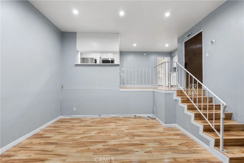 5500 Lindley #106 photo 20