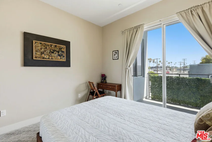 13337 Beach Avenue #403 photo 21