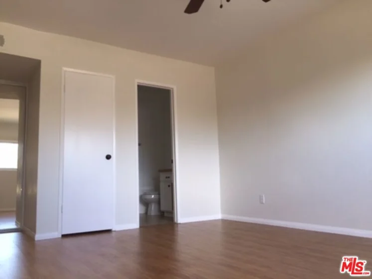 5252 Coldwater Canyon Avenue #207 photo 11