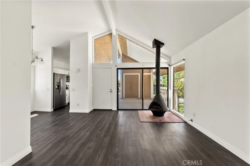 268 Pineview photo 4