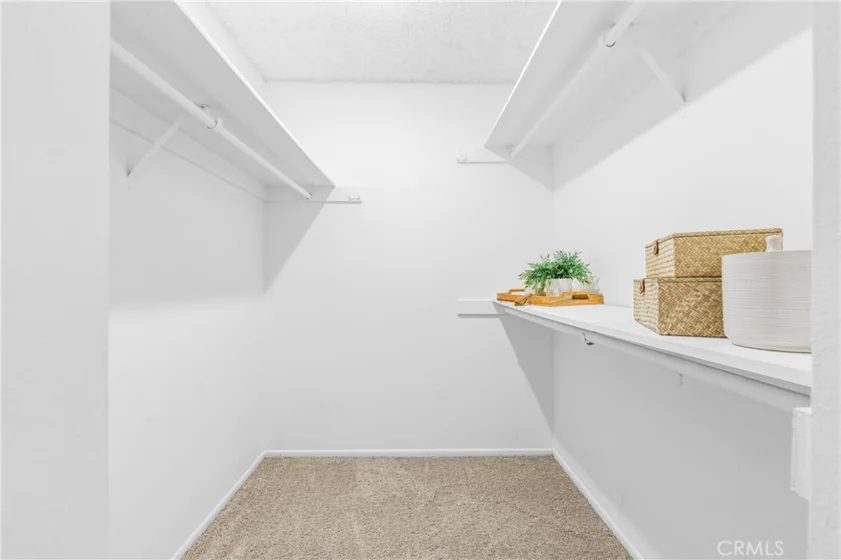 564 N Bellflower #116 photo 16