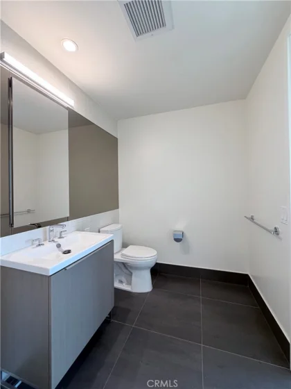 889 Francisco Street #2901 photo 10
