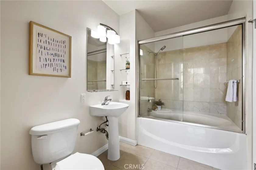 388 E Ocean Boulevard #305 photo 23