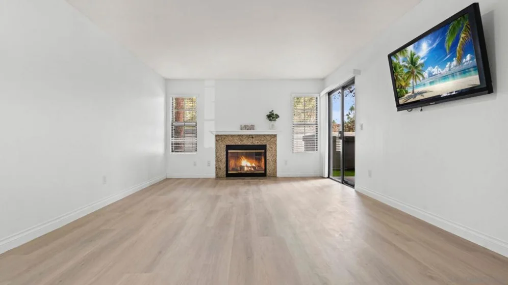 14966 Avenida Venusto #71 photo 3