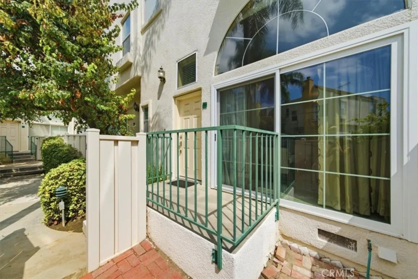 5455 Sylmar #1402 photo 22