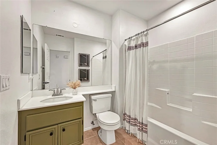 470 N Londonderry Lane #B photo 14