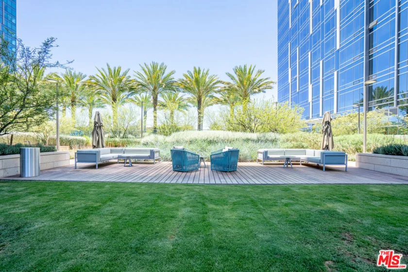 877 Francisco Street #2210 photo 30