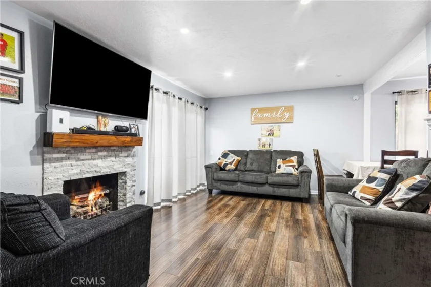 1381 S Walnut #2105 photo 5