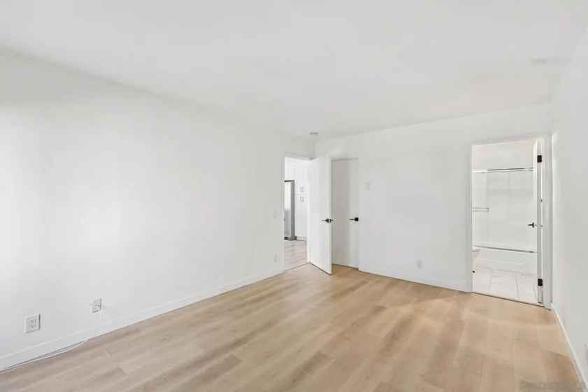 4600 Lamont Street #204 photo 19