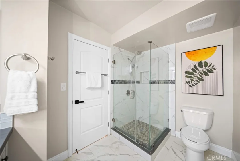 1611 S Pomona #D13 photo 40