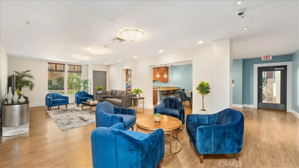 488 E Ocean #708 photo 6