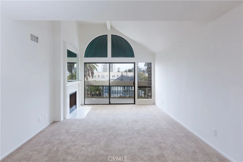 403 W 7th Street #309 photo 1