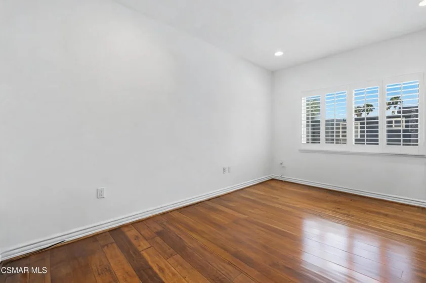 1410 N Curson Avenue #202 photo 22