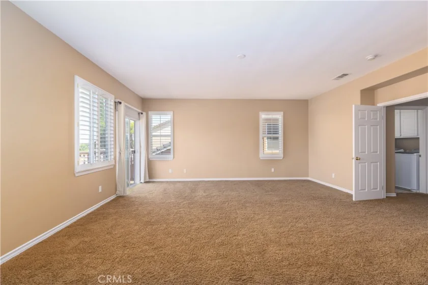 46223 Drymen Avenue photo 38