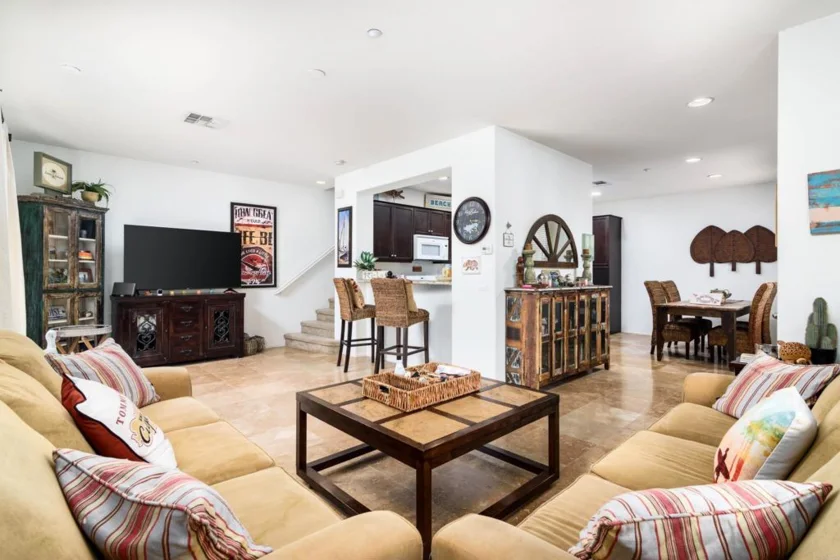 27494 Hazelhurst Street #2 photo 1