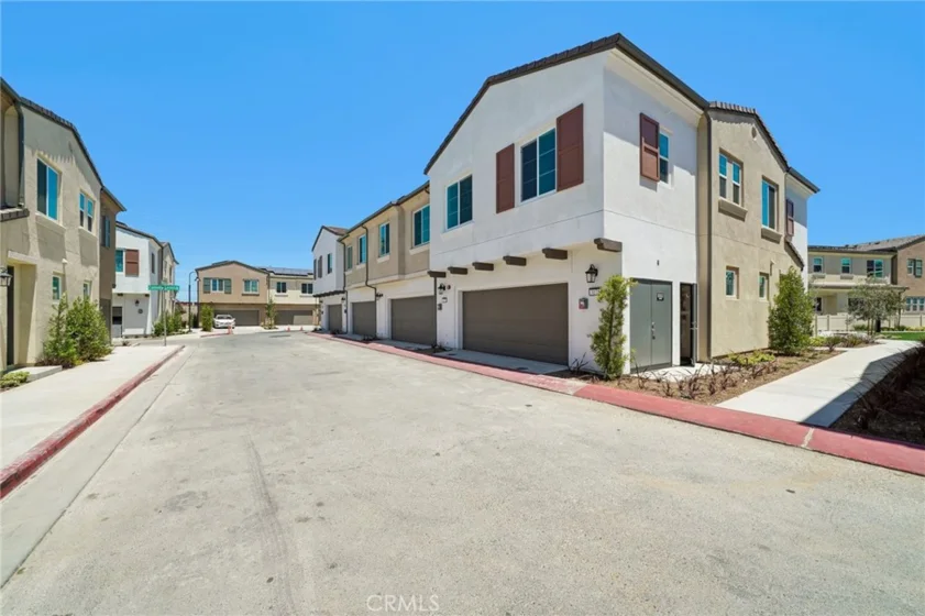 3175 Teralina Circle photo 2