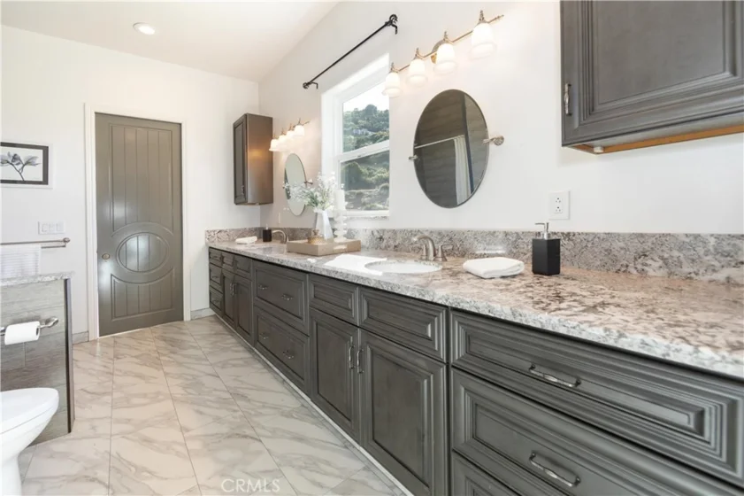 26045 Lucille Circle photo 46