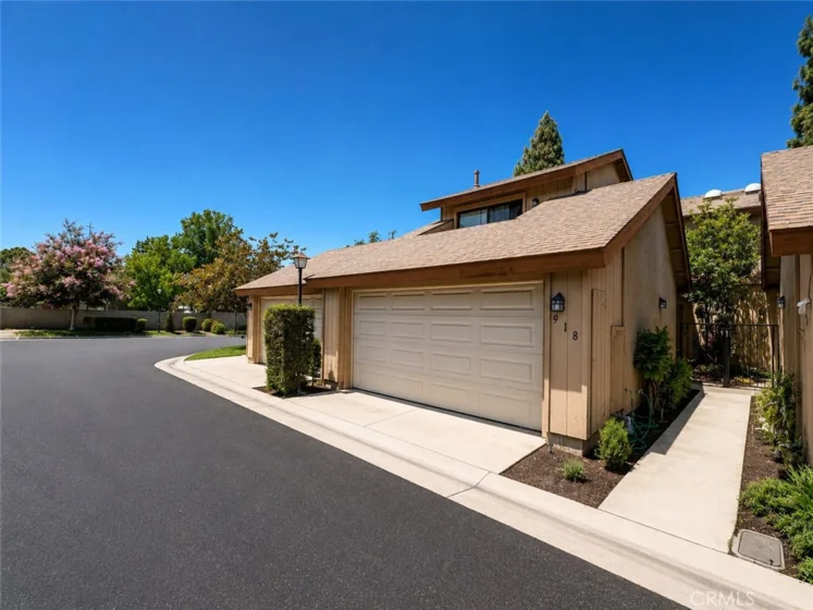 918 S Laurelwood #2 photo 1