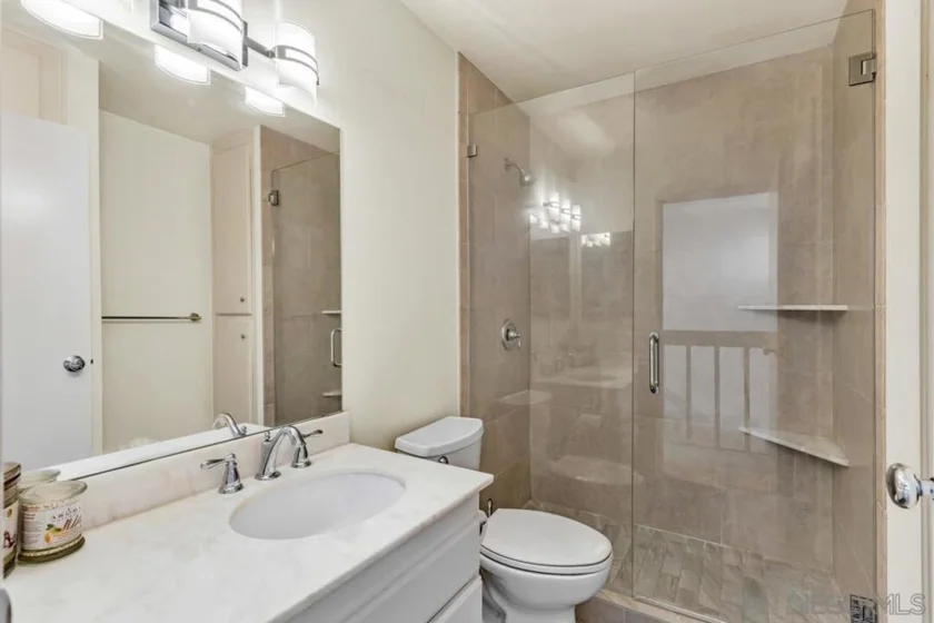 2376 Altisma Way #H photo 13