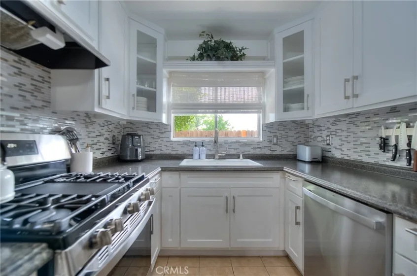 14265 Terra Bella Street #32 photo 15