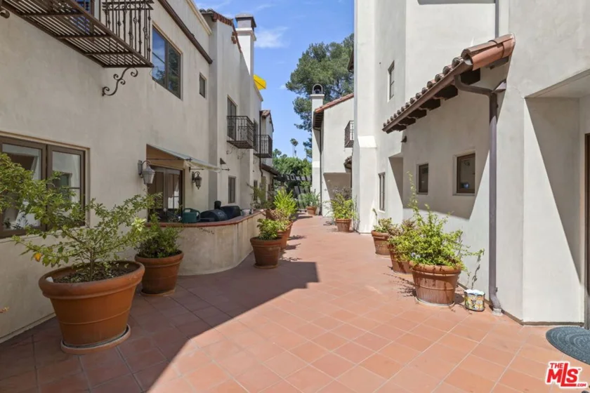 908 17th Street #4 photo 34