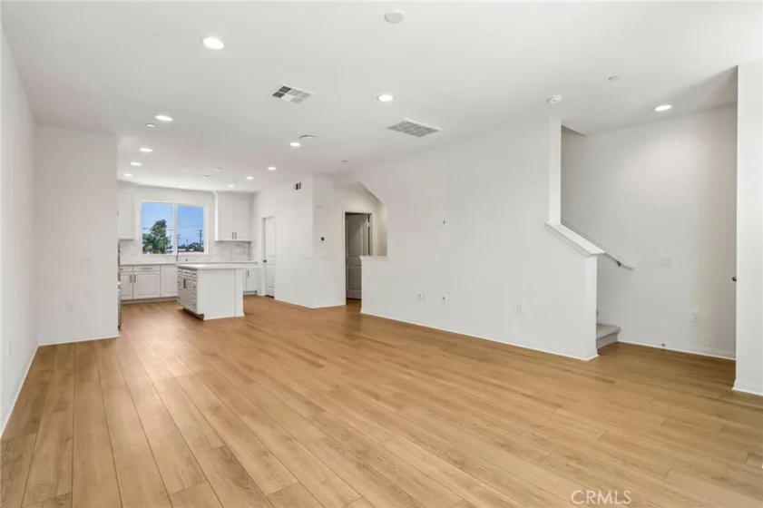 5876 Linden Ave Avenue #7 photo 5