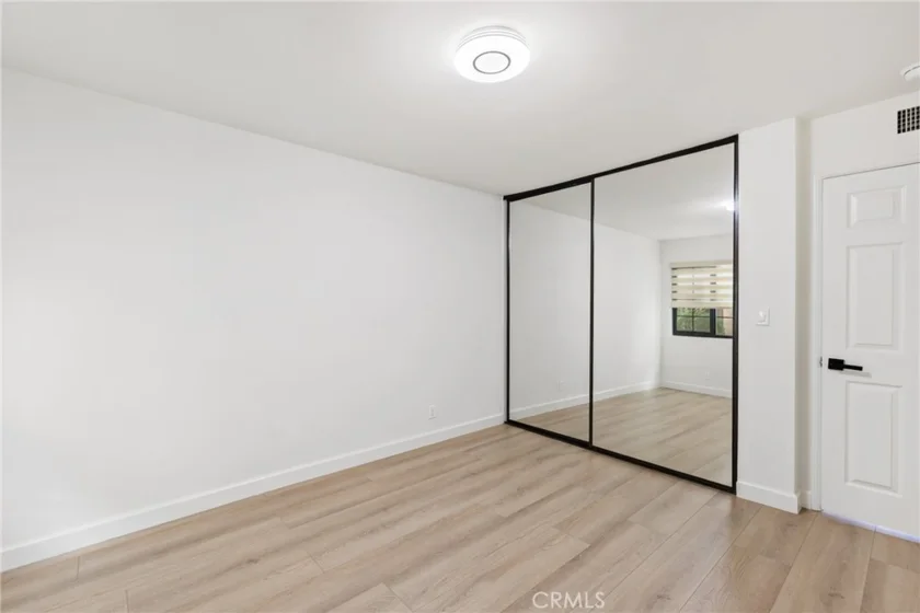 441 E San Jose #111 photo 12