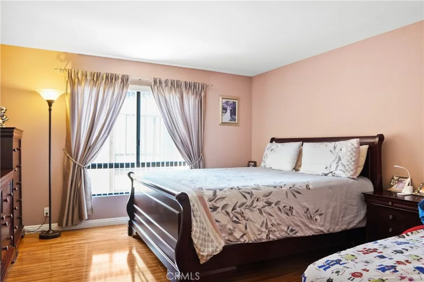14239 Sherman Way #3 photo 20