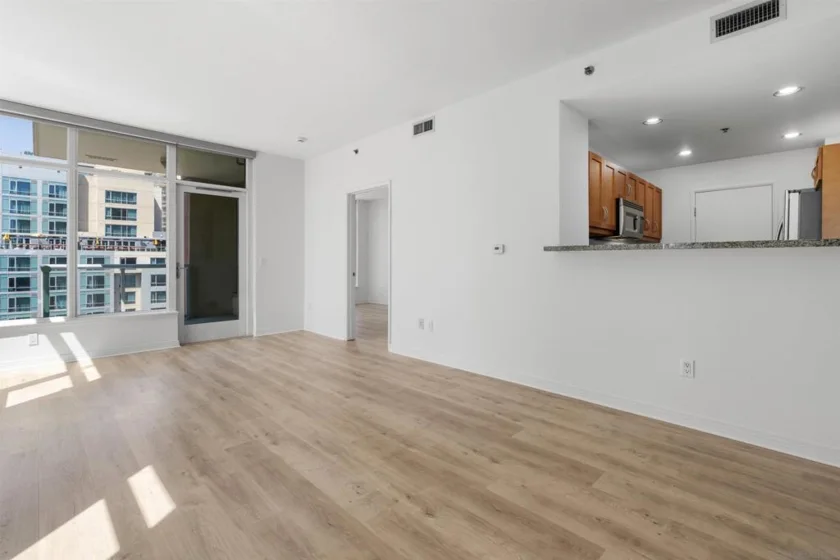 427 9th Avenue #806 photo 4
