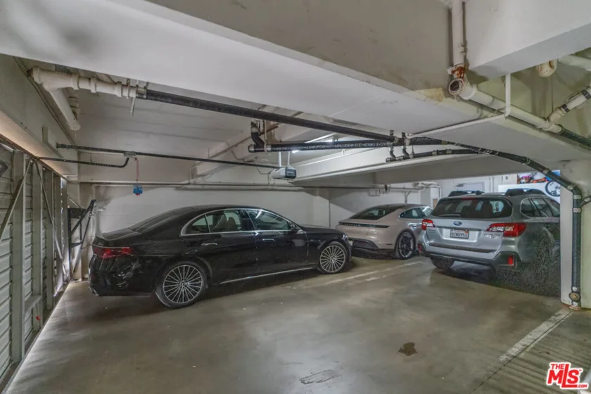 603 N Doheny Drive #2B photo 21