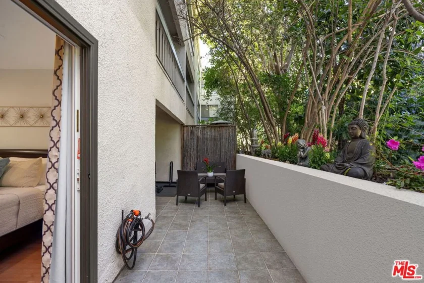 15325 Magnolia Boulevard #108 photo 21