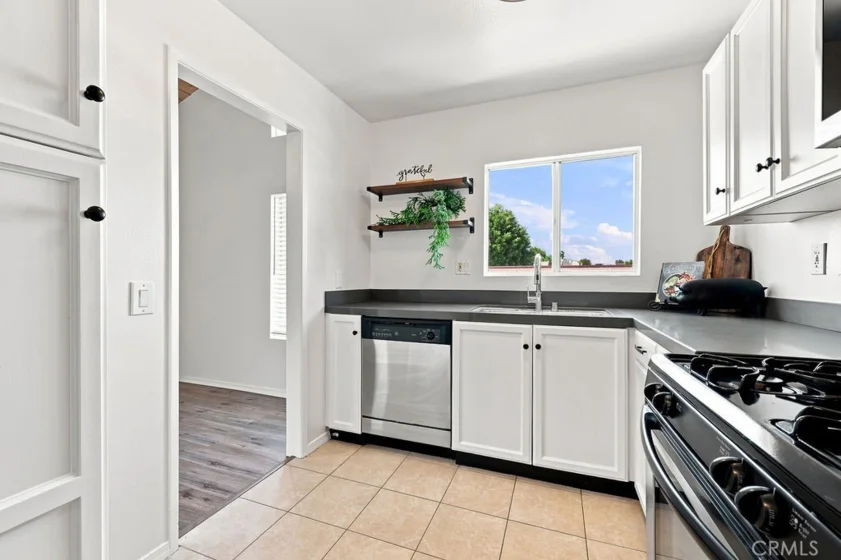 18350 Hatteras #211 photo 10