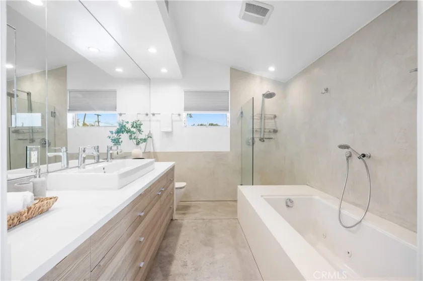 719 Venice Boulevard photo 36