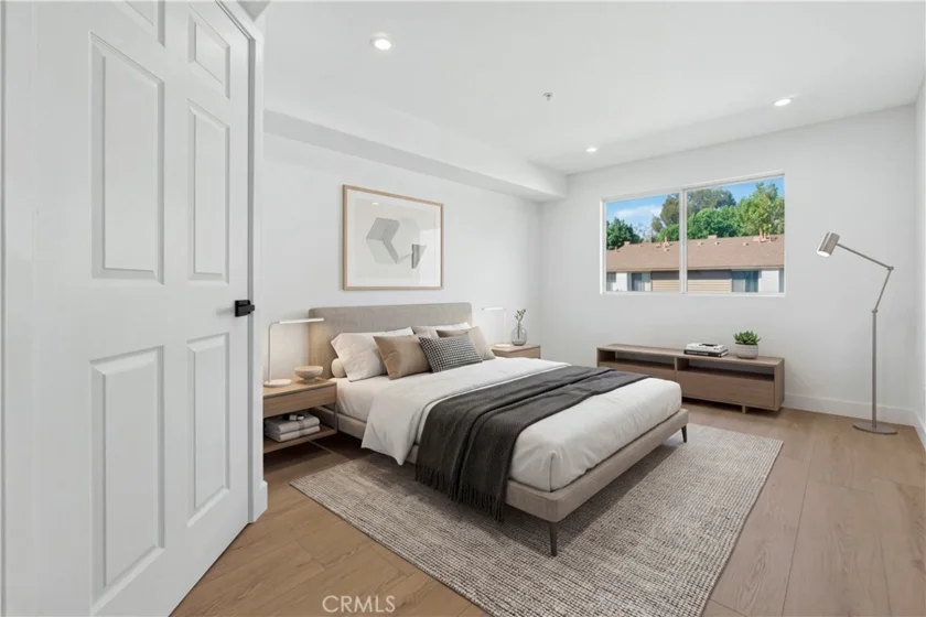 15455 Sherman photo 19